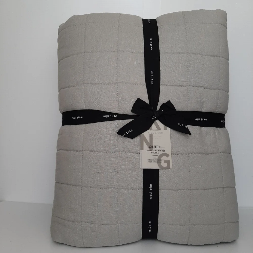West Elm Belgian Flax Linen Frayed Edge King Quilt Platinum Gray